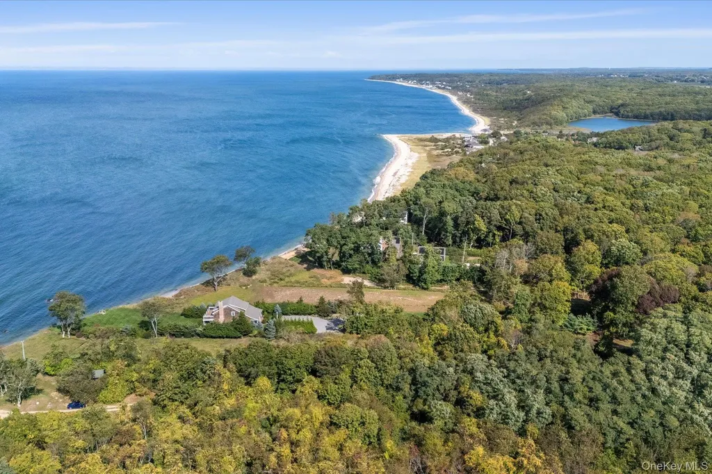 4760 Blue Horizon Bluffs Peconic NY 11958