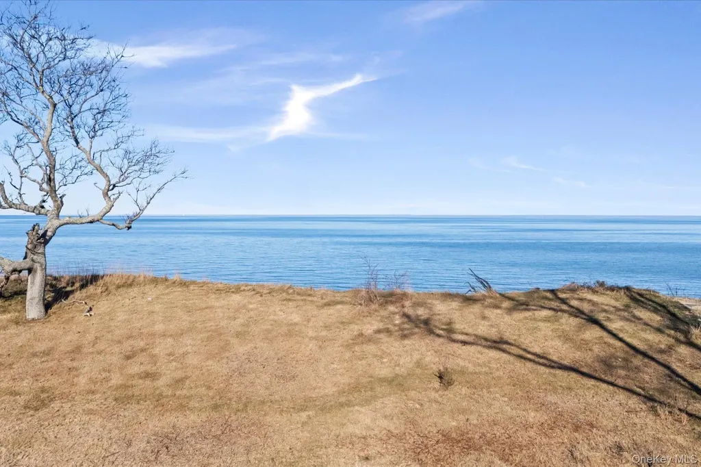 4760 Blue Horizon Bluffs Peconic NY 11958