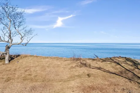 4760 Blue Horizon Bluffs Peconic NY 11958