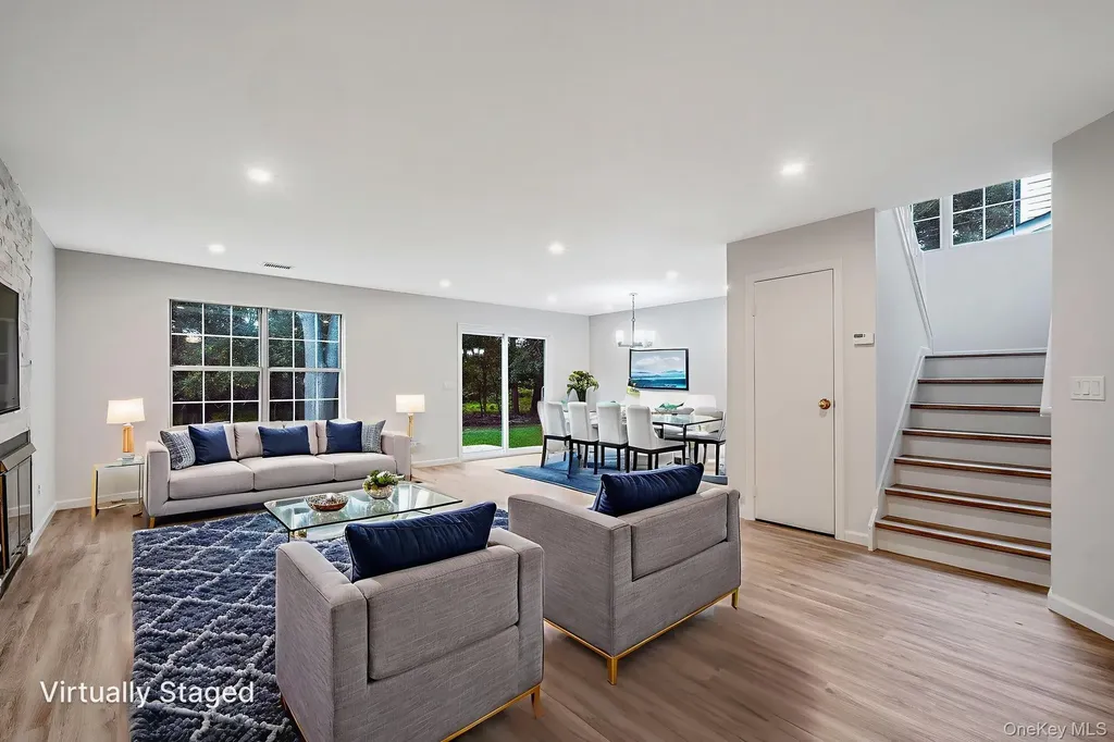 7 Mallard Path Coram NY 11727