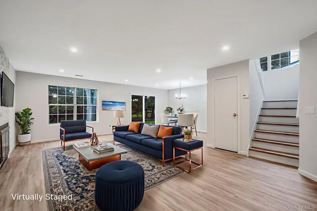 7 Mallard Path Coram NY 11727