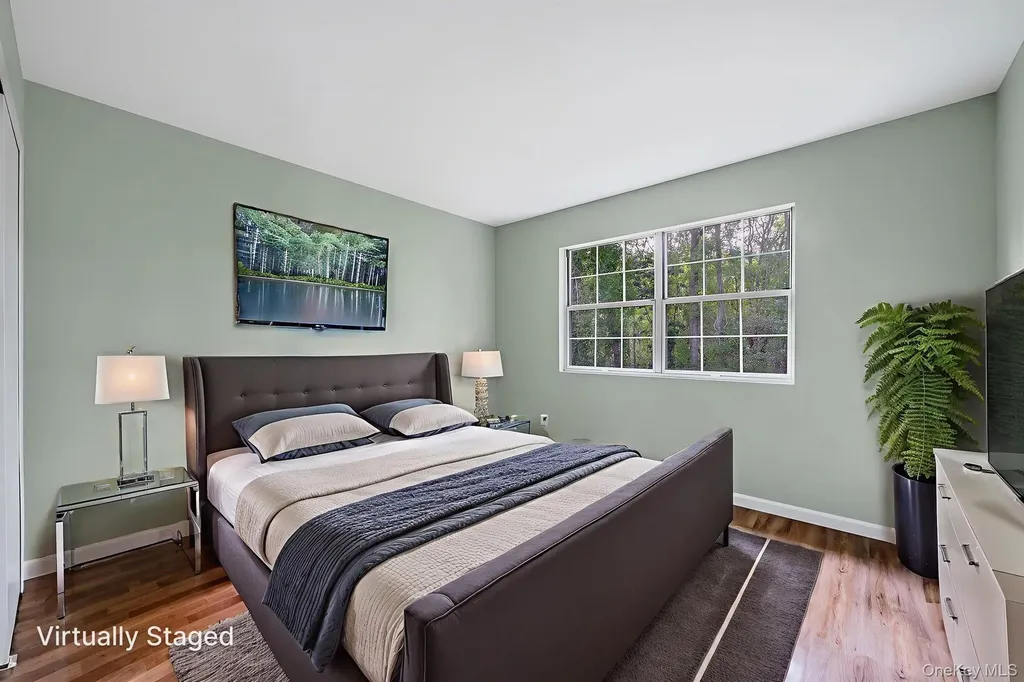 7 Mallard Path Coram NY 11727