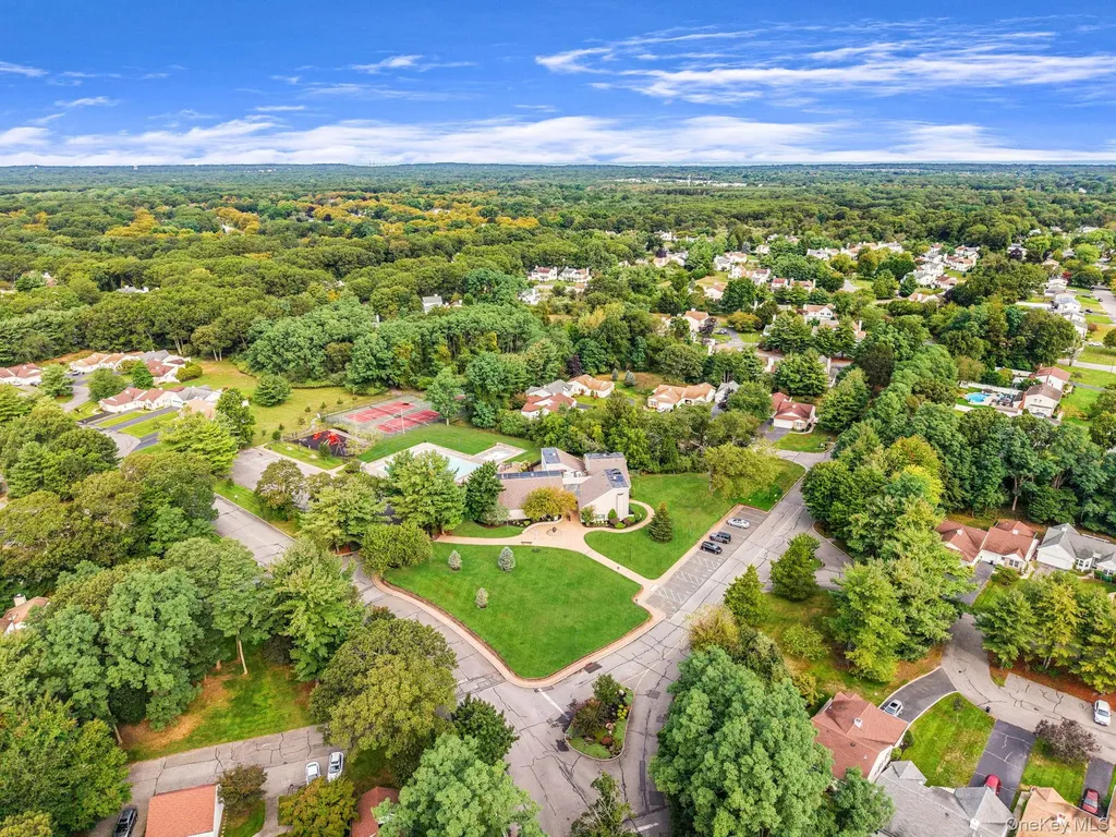 7 Mallard Path Coram NY 11727