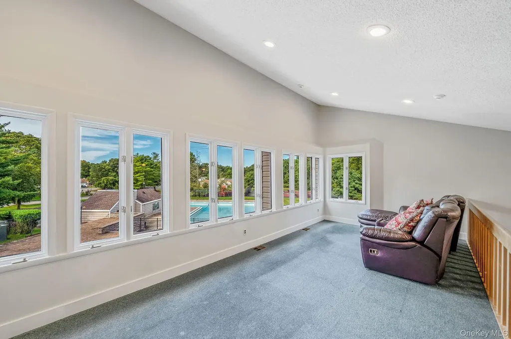 7 Mallard Path Coram NY 11727