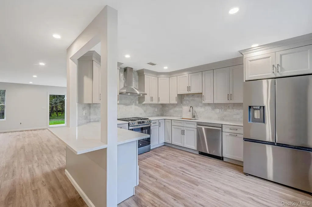 7 Mallard Path Coram NY 11727