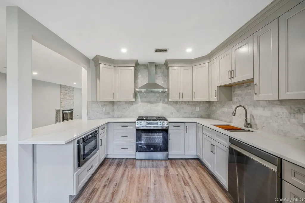 7 Mallard Path Coram NY 11727
