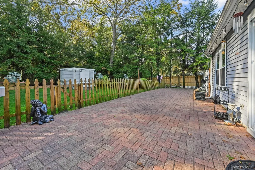 12 Ascot Place Coram NY 11727