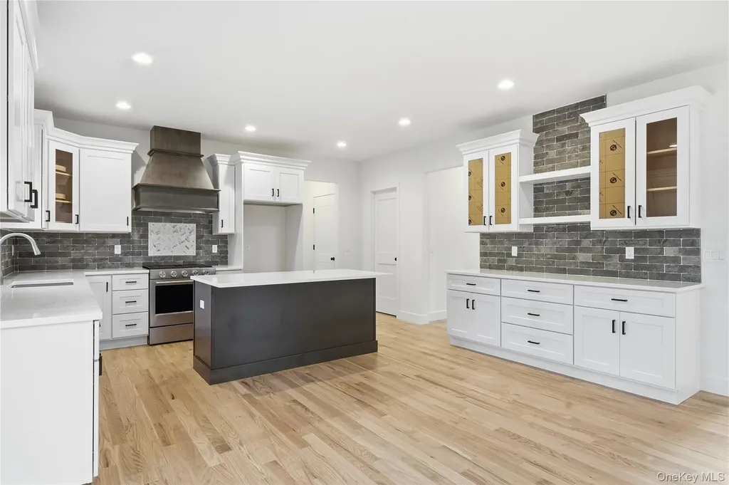 9 Fourth Avenue Centereach NY 11720