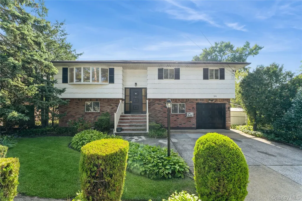 59 Cornwell Avenue Valley Stream NY 11580