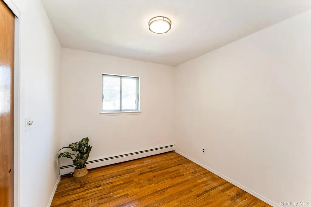 59 Cornwell Avenue Valley Stream NY 11580