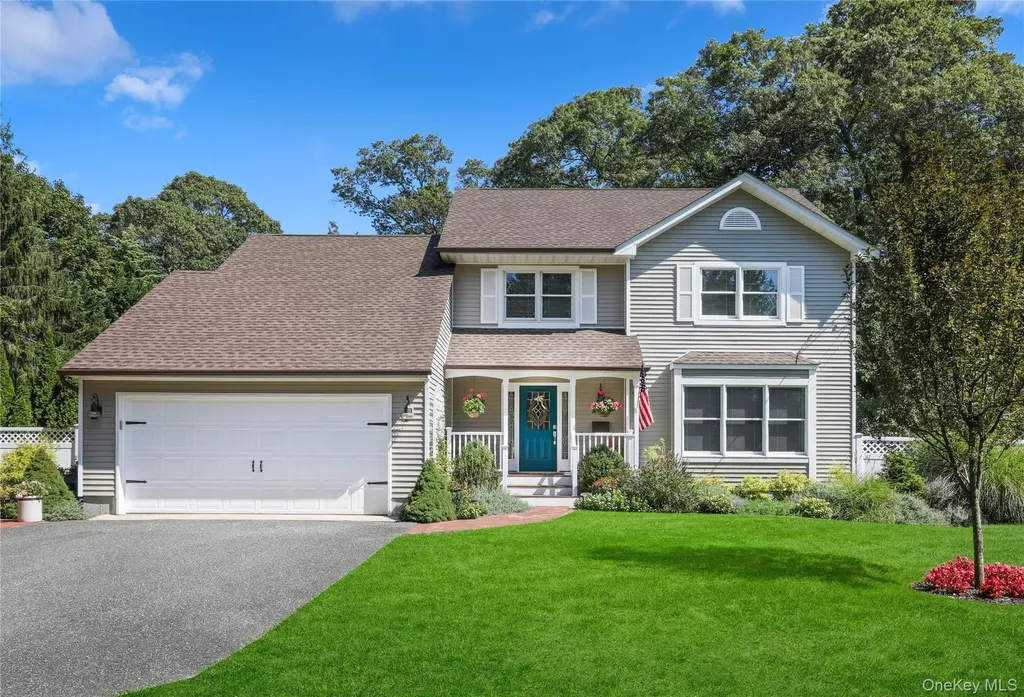 39 Roe Avenue East Patchogue NY 11772