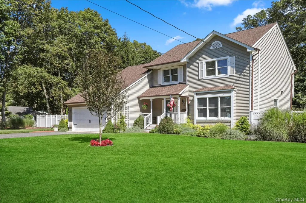 39 Roe Avenue East Patchogue NY 11772