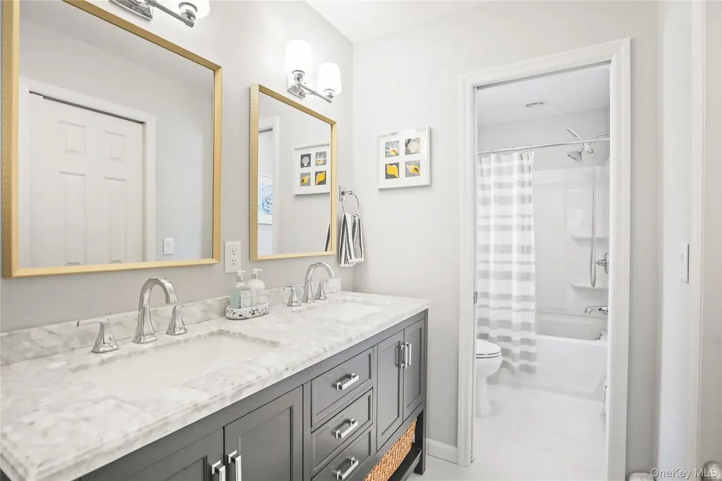 39 Roe Avenue East Patchogue NY 11772