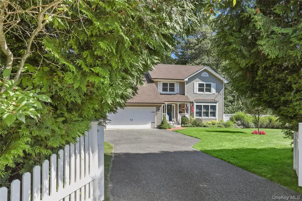 39 Roe Avenue East Patchogue NY 11772