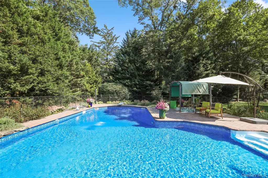 39 Roe Avenue East Patchogue NY 11772