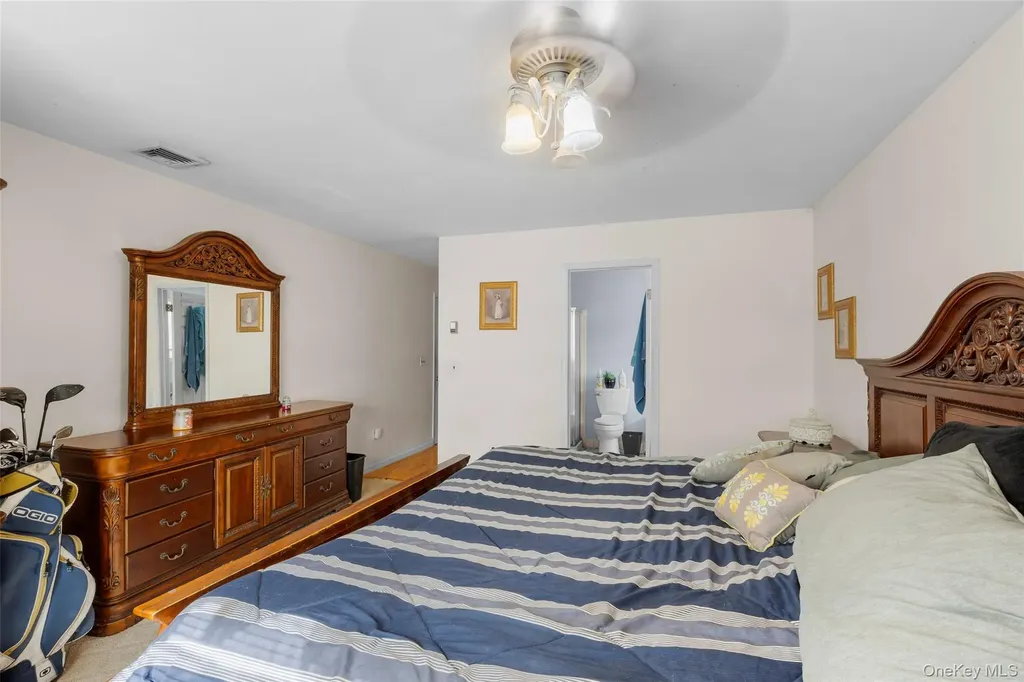 20 Westminster Drive Bohemia NY 11716