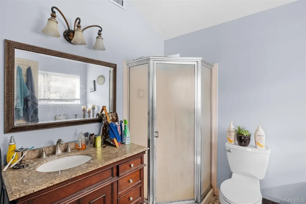 20 Westminster Drive Bohemia NY 11716