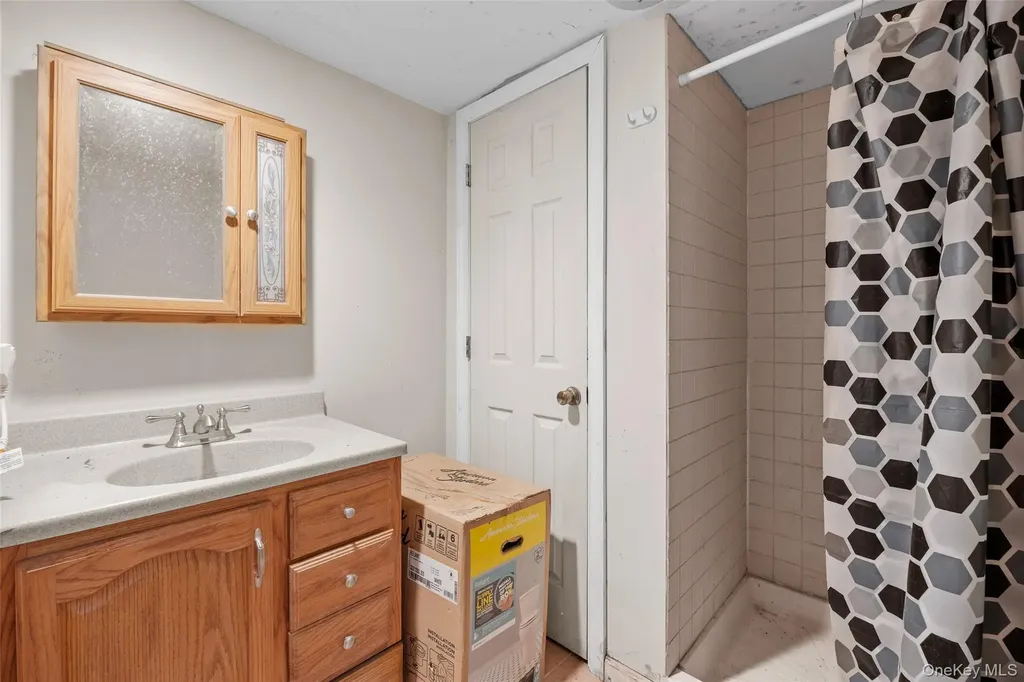 20 Westminster Drive Bohemia NY 11716