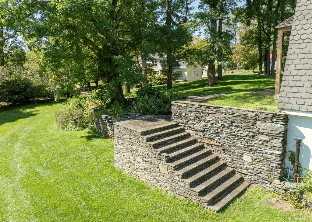 644-672 Tower Hill Road Millbrook NY 12545