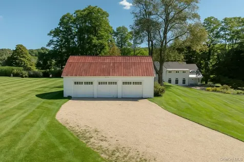 644-672 Tower Hill Road Millbrook NY 12545