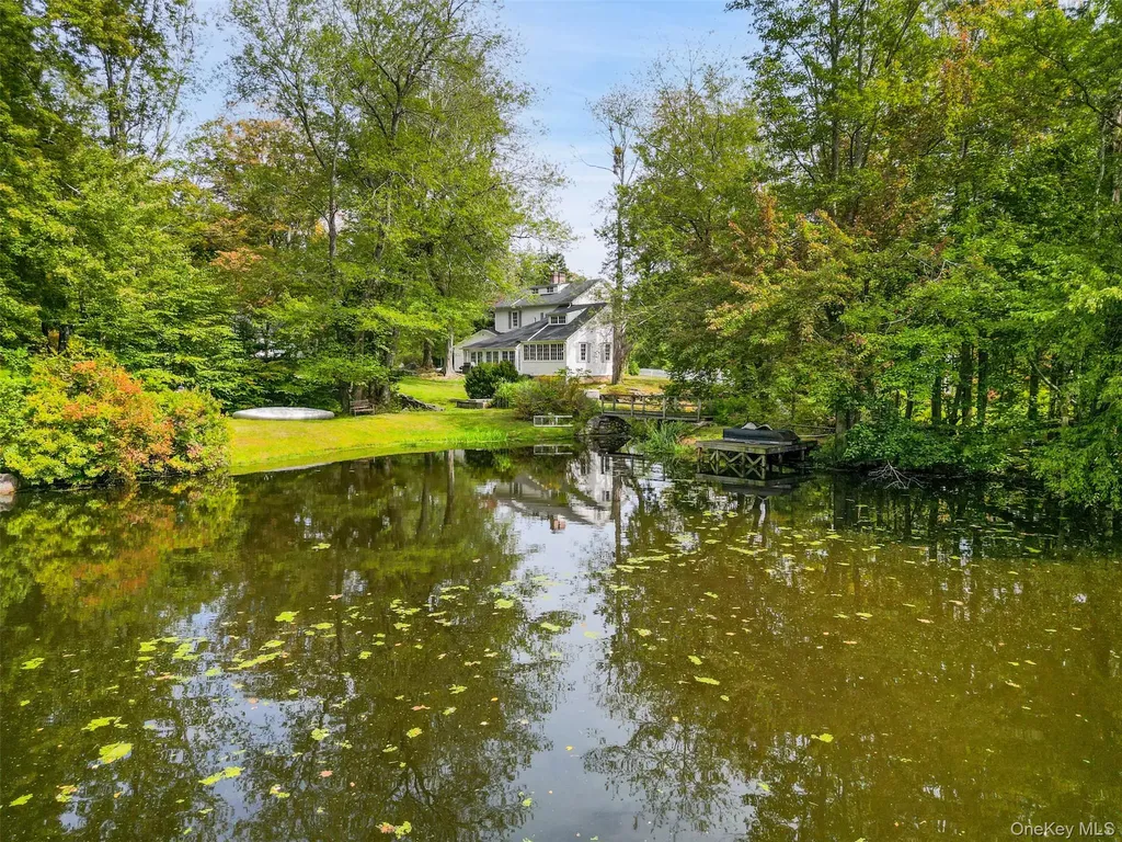 18 Salem Road Pound Ridge NY 10576