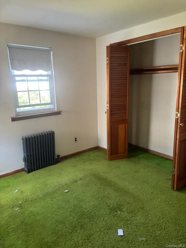 545 6th Avenue New Hyde Park NY 11040
