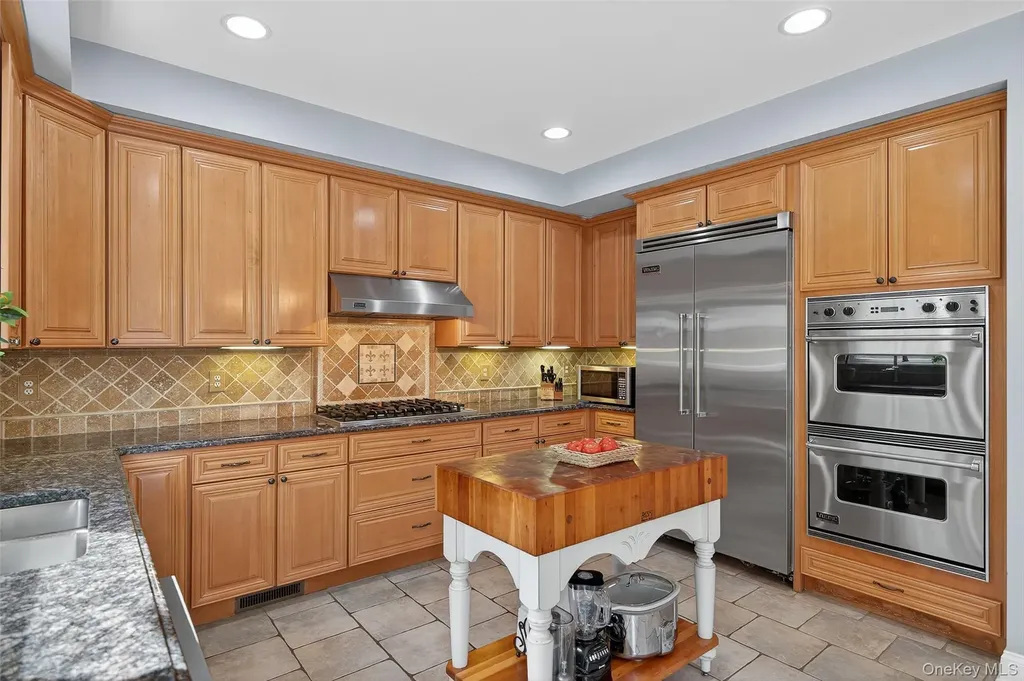 11 Dorian Way Campbell Hall NY 10916