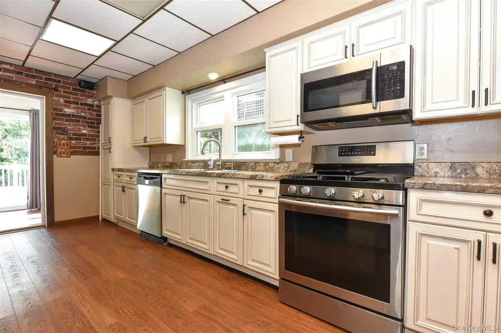 106 Maple Avenue Monroe NY 10950