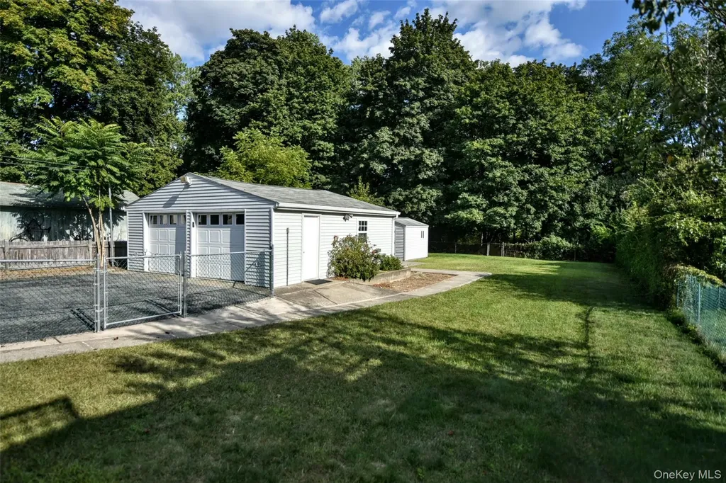 106 Maple Avenue Monroe NY 10950