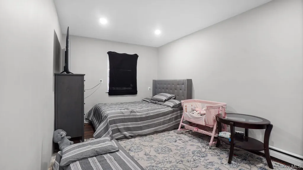 23 Madeline Lane West Babylon NY 11704