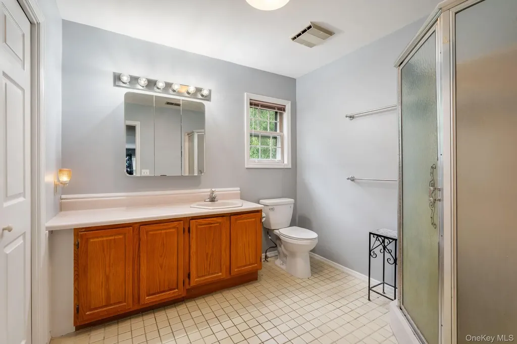 5 Windsor Court Poughkeepsie NY 12601