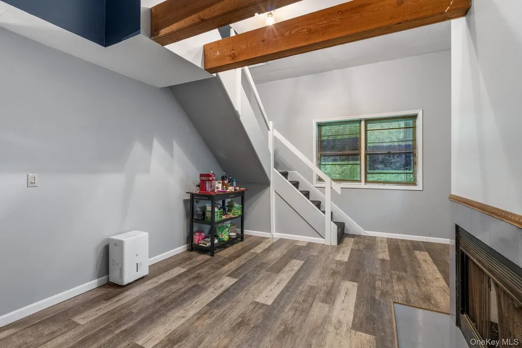 5 Windsor Court Poughkeepsie NY 12601
