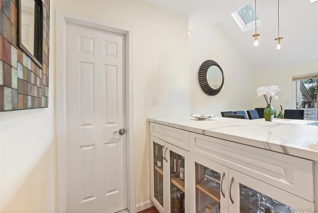 213 Treetop Crescent Rye Brook NY 10573