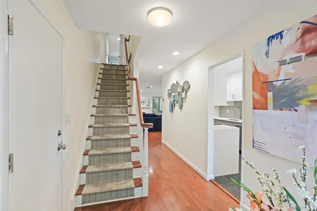 213 Treetop Crescent Rye Brook NY 10573
