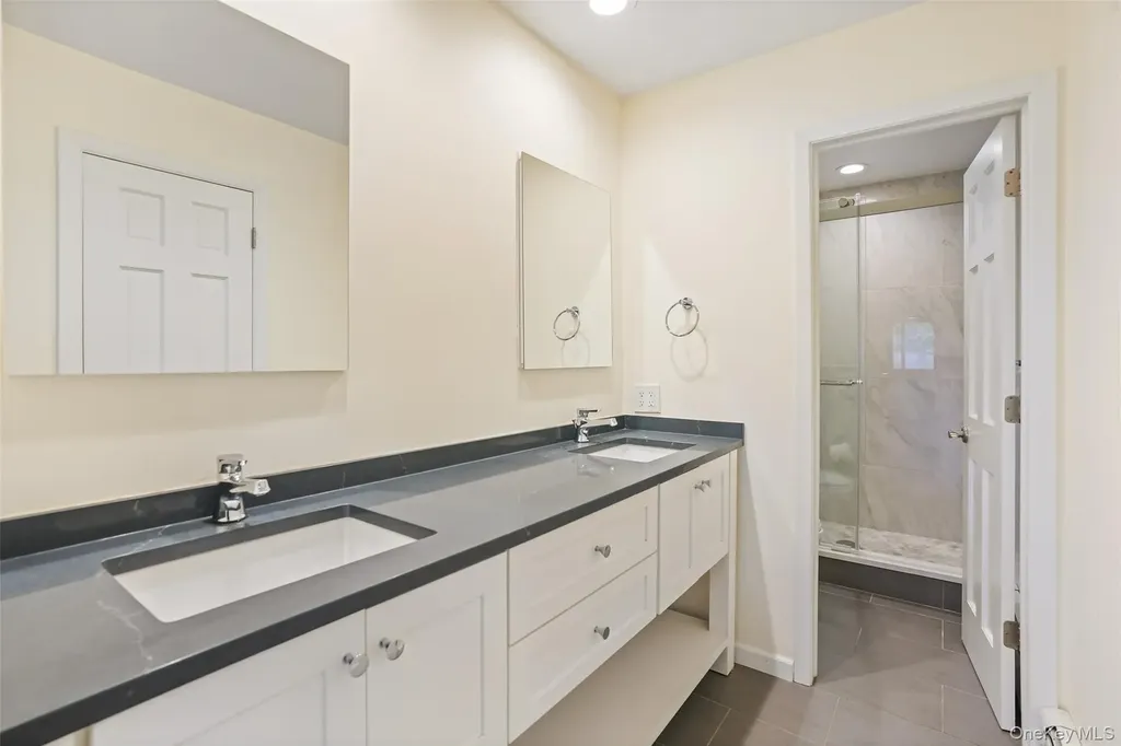 213 Treetop Crescent Rye Brook NY 10573