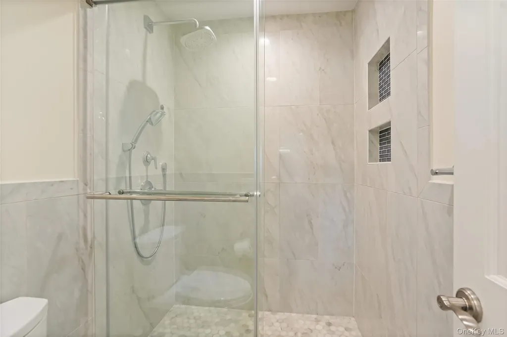213 Treetop Crescent Rye Brook NY 10573
