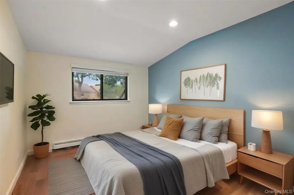 213 Treetop Crescent Rye Brook NY 10573