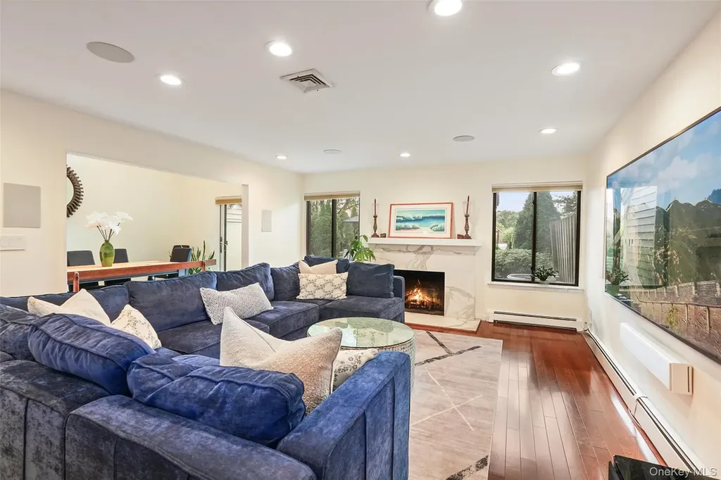 213 Treetop Crescent Rye Brook NY 10573