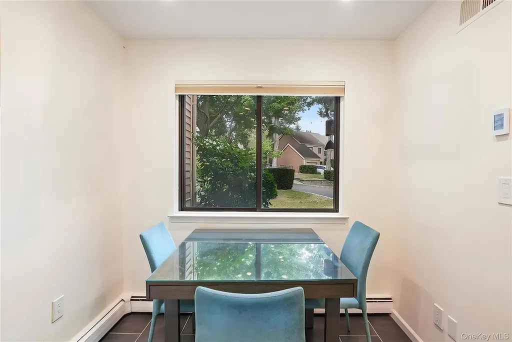 213 Treetop Crescent Rye Brook NY 10573