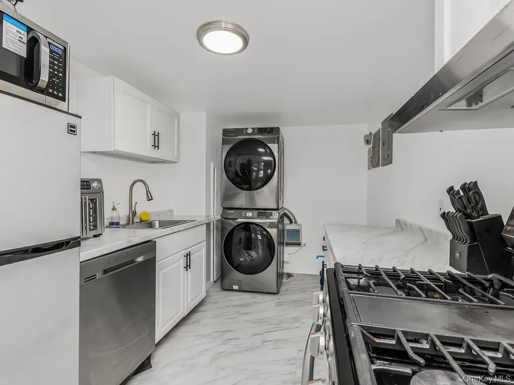 264 Emerson Avenue Bronx NY 10465