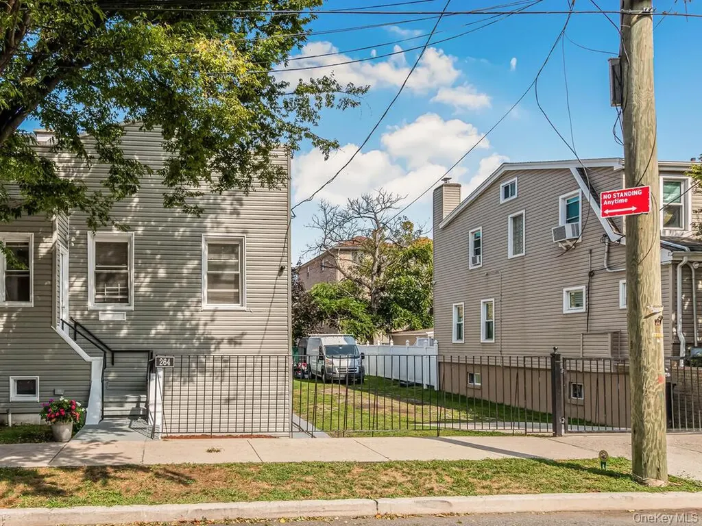 264 Emerson Avenue Bronx NY 10465