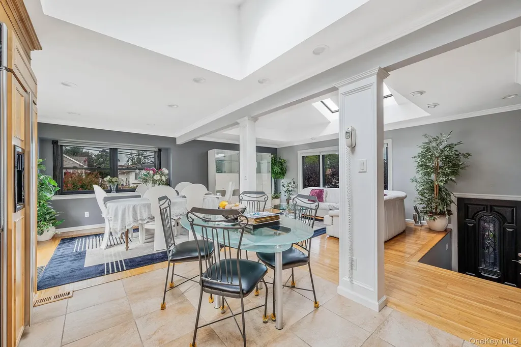 73 Elaine Drive Oceanside NY 11572