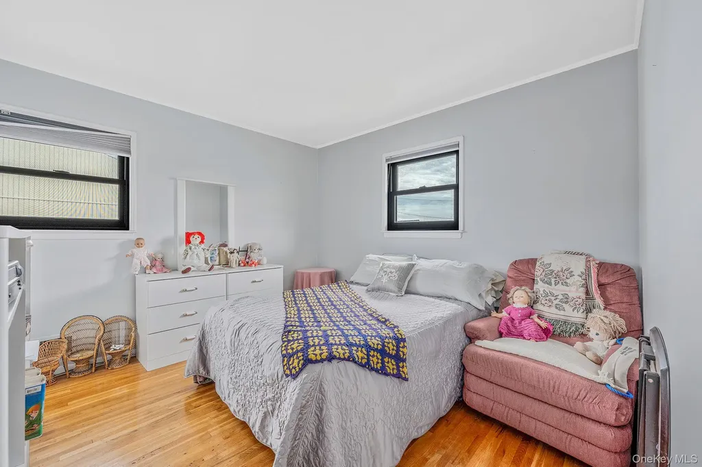 73 Elaine Drive Oceanside NY 11572