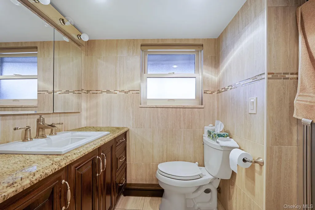 73 Elaine Drive Oceanside NY 11572