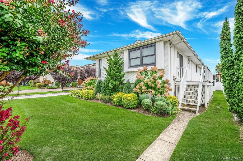 73 Elaine Drive Oceanside NY 11572