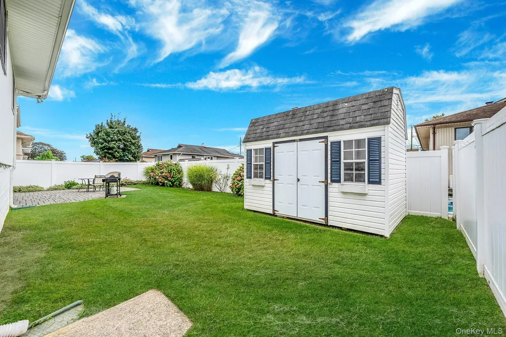 73 Elaine Drive Oceanside NY 11572