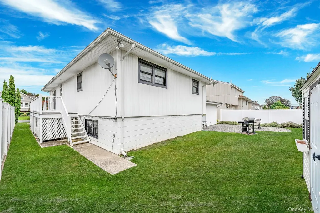 73 Elaine Drive Oceanside NY 11572