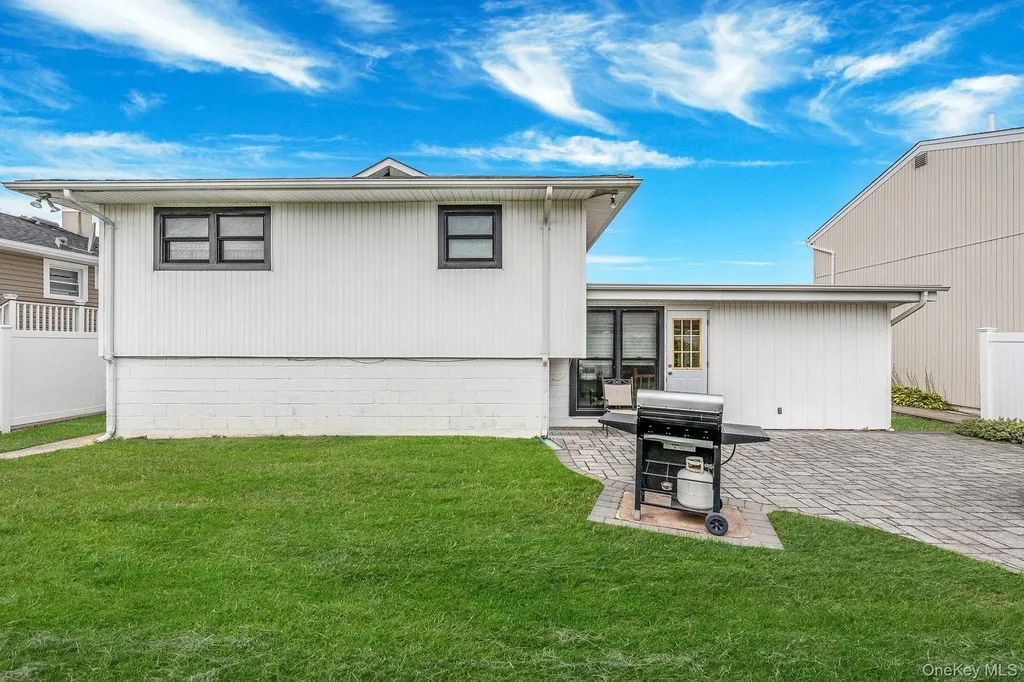 73 Elaine Drive Oceanside NY 11572