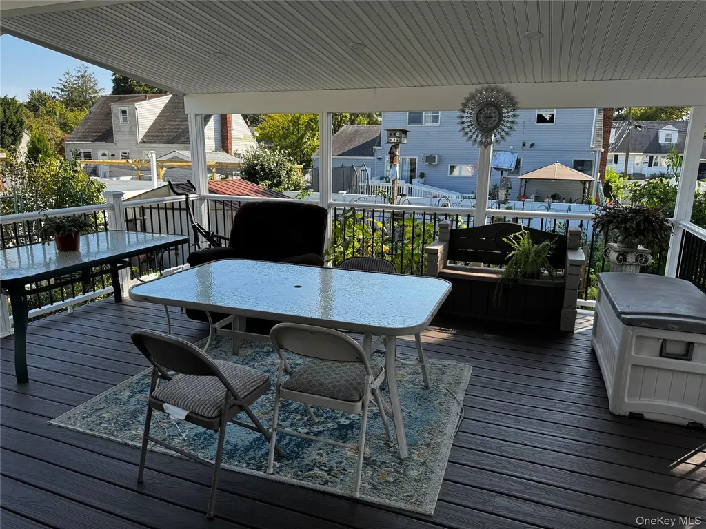 259 28th Street Copiague NY 11726