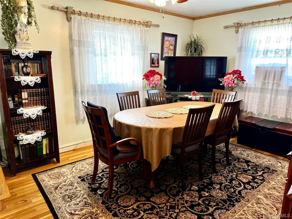 259 28th Street Copiague NY 11726